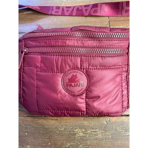 Pajar Canada Quilted Belt Bag Fanny Pack Crossbody Wine Berry Nylon - Picture 2 of 8